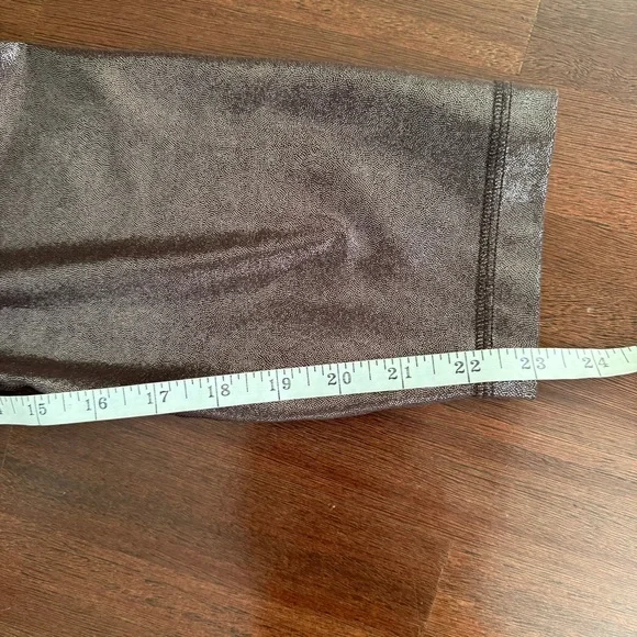 Lululemon Align High Rise Crop - Picture 8 of 9